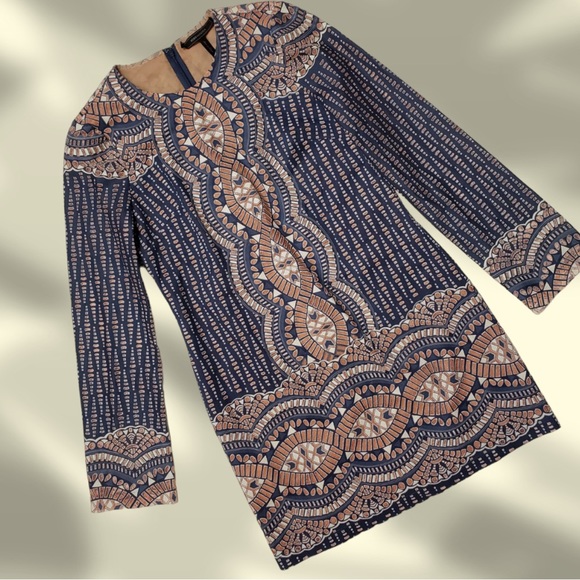 BCBGMAX AZRIA Women’s Allina Lace Long-Sleeve Cocktail Dress - Picture 7 of 10